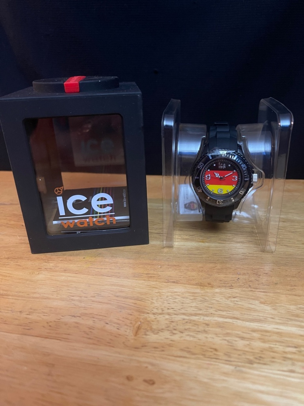 Ice watch Germany Unisex Black Watch Dialed